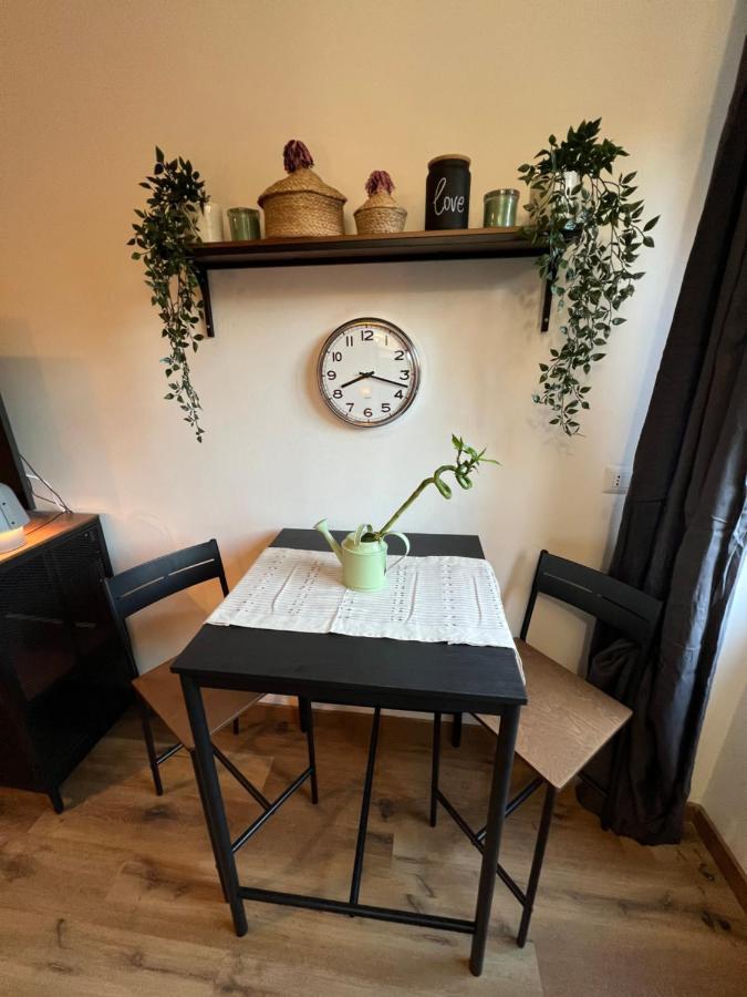 Stylish Apartment 3 Km Away From Duomo - Netflix, Wi-Fi, All Comforts Included Милан Экстерьер фото